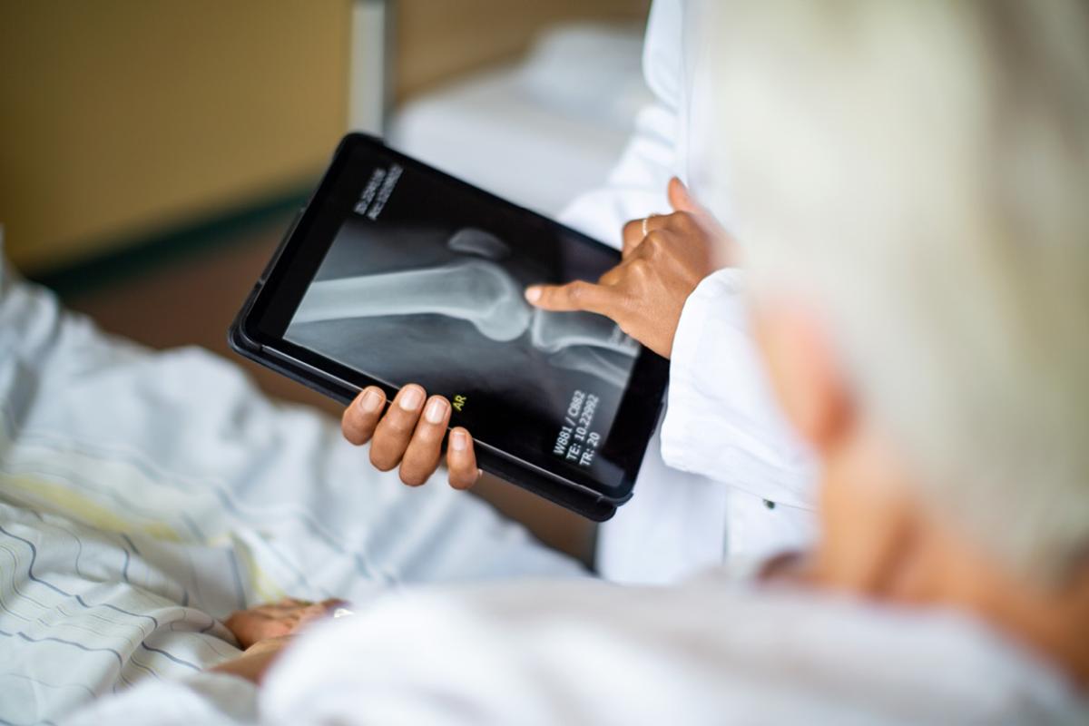 X-ray image on a tablet