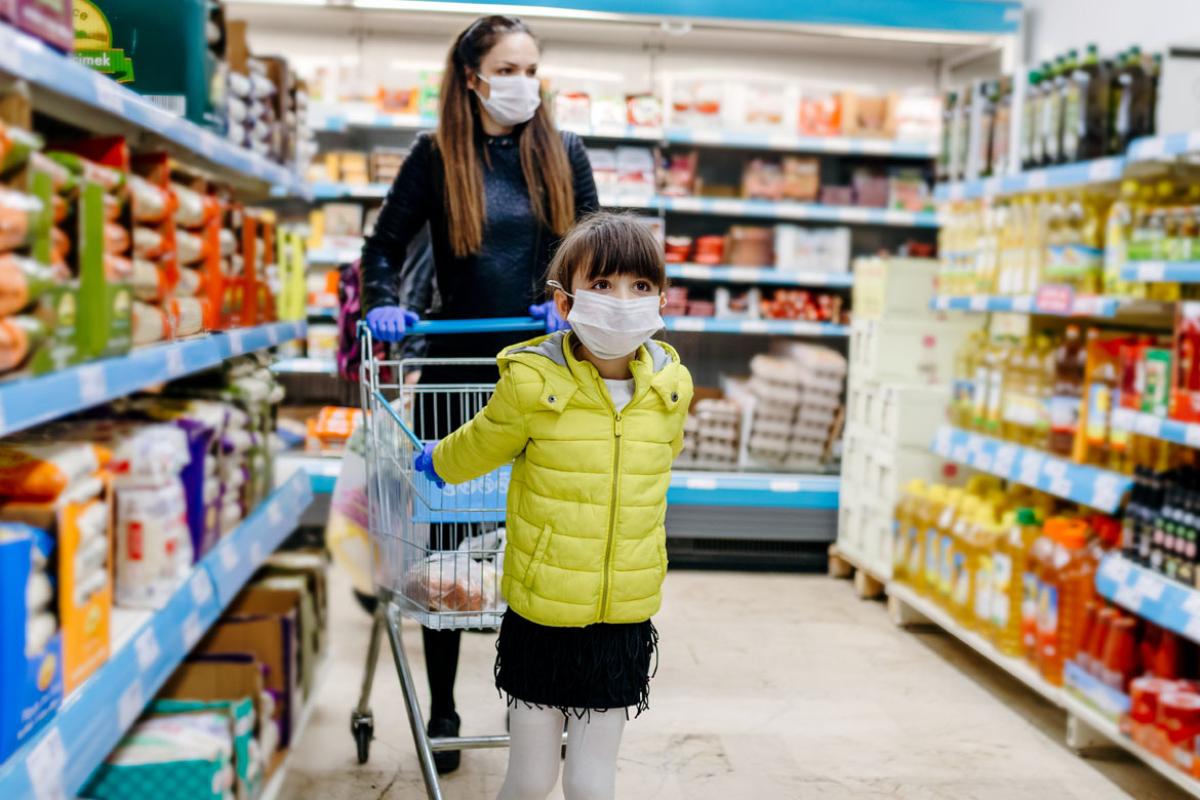 Child and parent in a grocery store