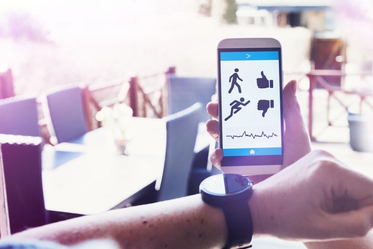 Mobile health app with smartwatch. 