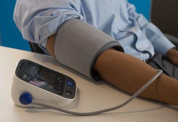 What you need to know about self-measured blood pressure monitoring ...